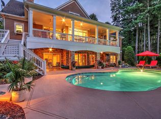 9091 Pembroke Ct, Sherrills Ford, NC 28673