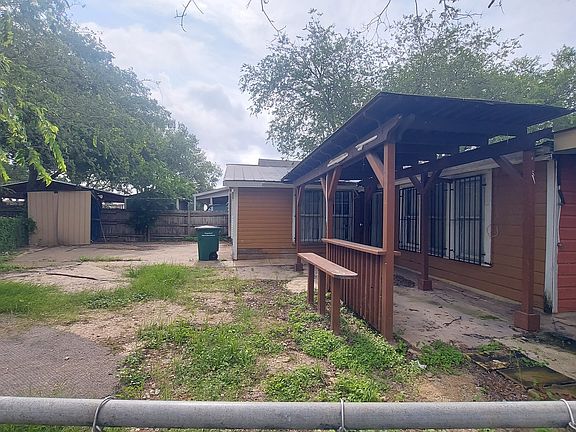 2nd image of 2843 CASTROVILLE RD