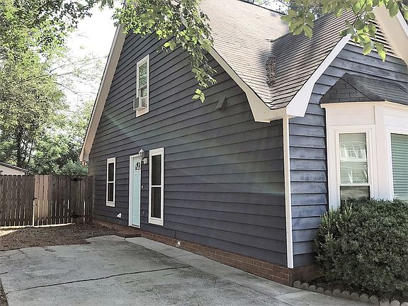 2nd image of 2435 Deodara Dr