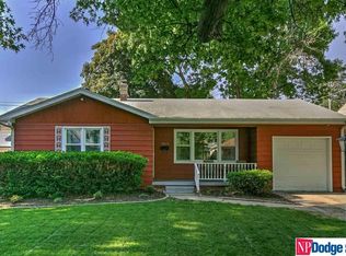 7417 Grover St, Omaha, NE 68124