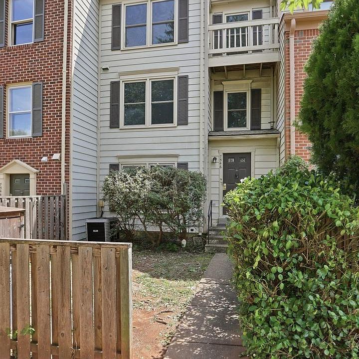 1st image of 7546 Emerald Dr