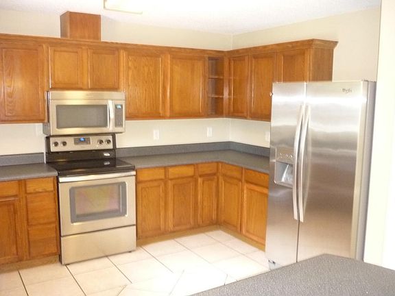 4th image of 5537 Peace St