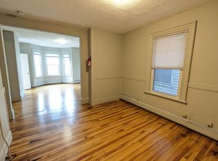 219 Green St #2, Cambridge, MA 02139