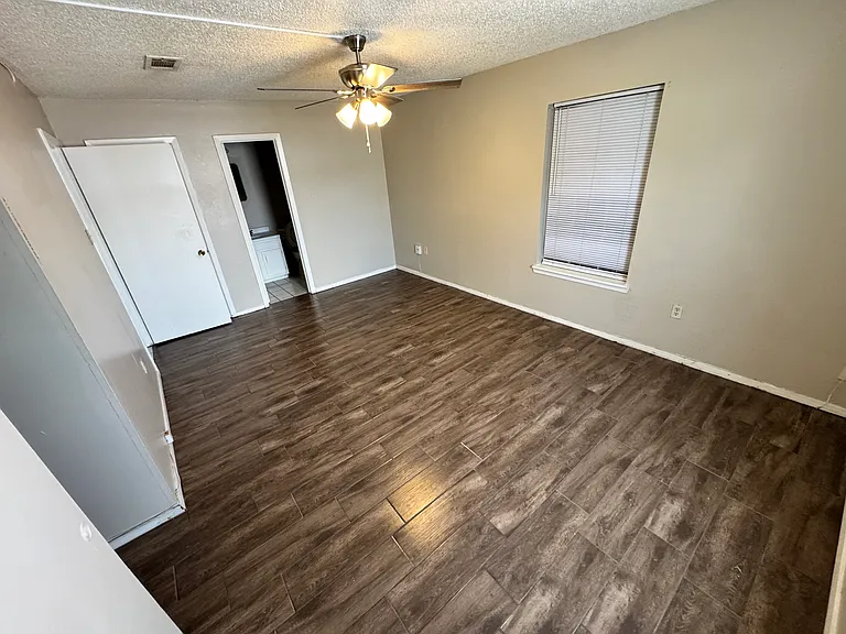 680 Sharp Ln #403 — Photo 21