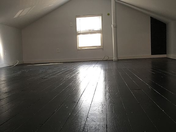 Third Floor Attic-3 seasons