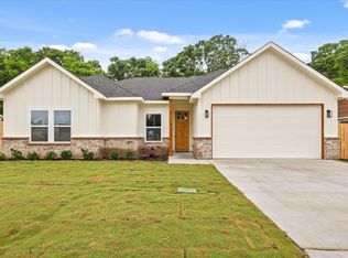 113 Eureka St, Weatherford, TX 76086