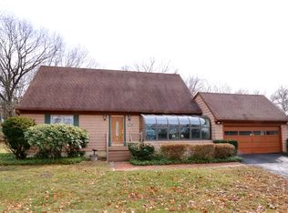 164 Red Root Ln, Milford, CT 06461
