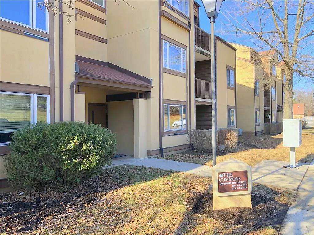 2 bed, $2,250 — Photo 1