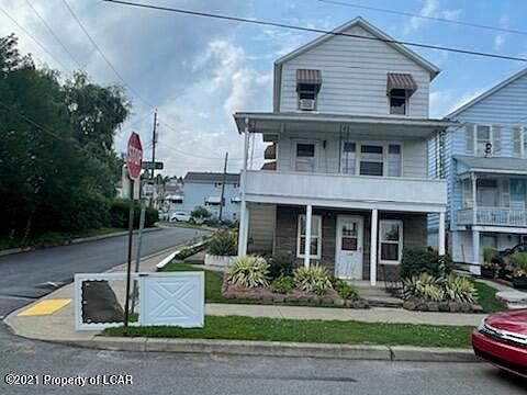 1st image of 144 E Grove St