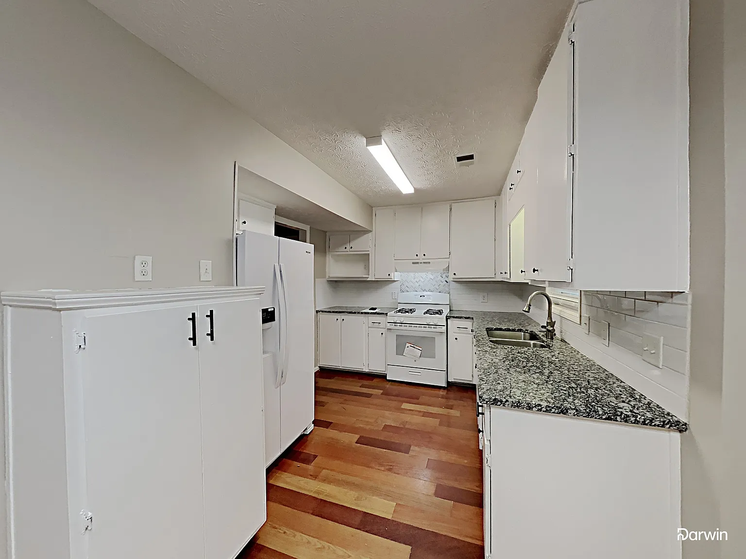 3 bed, 2.5 bath, 1783 sqft, $2,345 — Photo 3