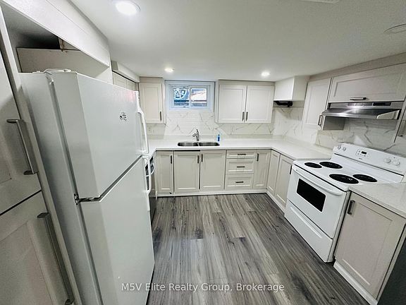 3rd image of 24 Manor Rd