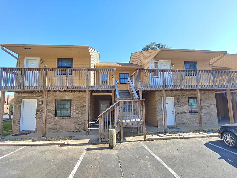 309 Hayden Rd #F — Photo 11