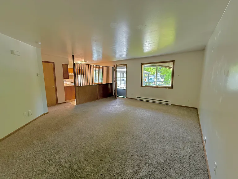 725 N 2nd St #5 — Photo 2