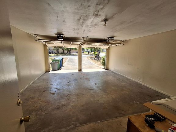 2nd image of 8516 Norwich Dr