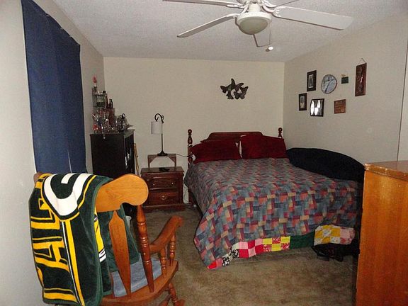 5th image of 108 N Berg St
