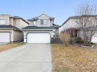 46 W Bridleridge Way SW, Calgary, AB T2Y 4G9