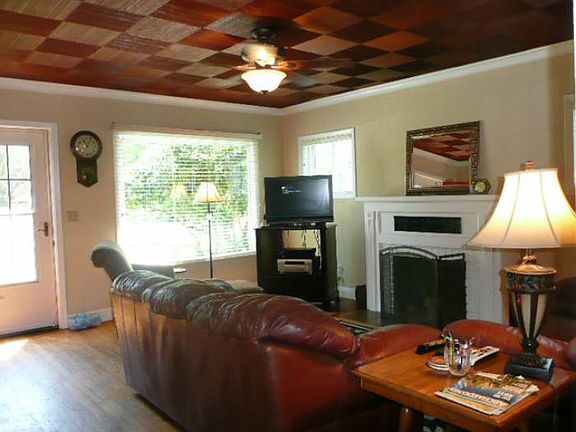 Livingroom with cedar  co