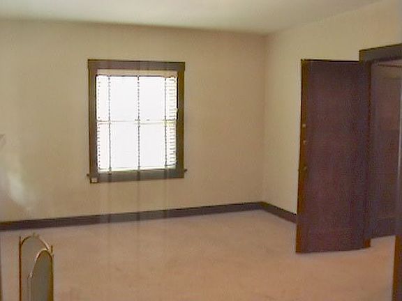 3rd image of 343 Lawn Ave