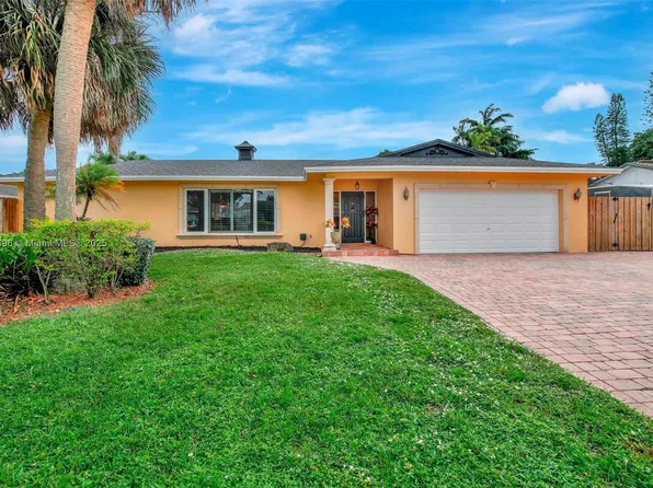 8710 SW 26th Ct, Davie, FL 33328