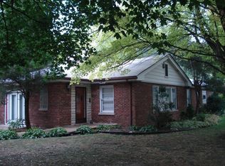 6405 N Le Mai Ave, Chicago, IL 60646