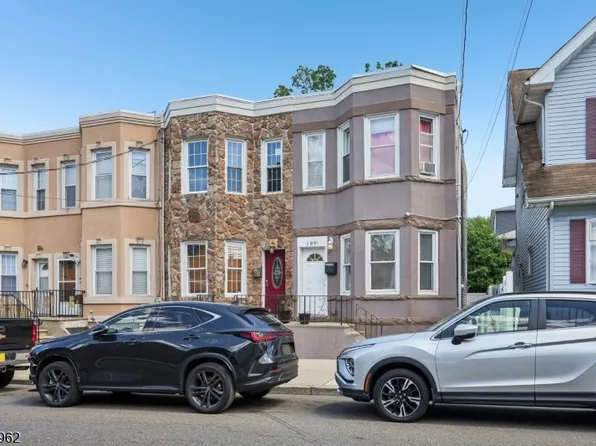 189 1/2 Howe Ave, Passaic City, NJ 07055