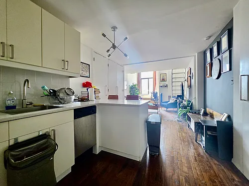 310 E 23rd St #12C Photo 1 310 E 23rd St #12C Photo 1