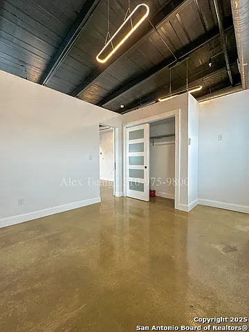 811 Montana St #1301 — Photo 11