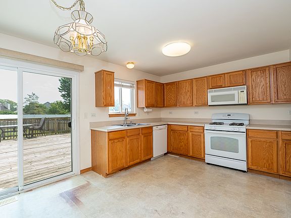 5th image of 505 Vertin Blvd