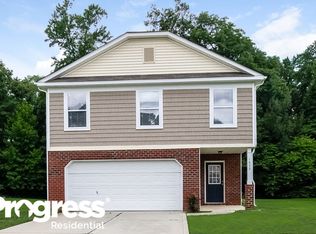 1632 Long Paw Ln, Charlotte, NC 28214