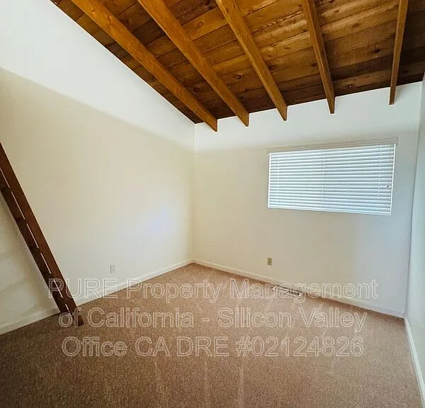 2325 7th Ave — Photo 3