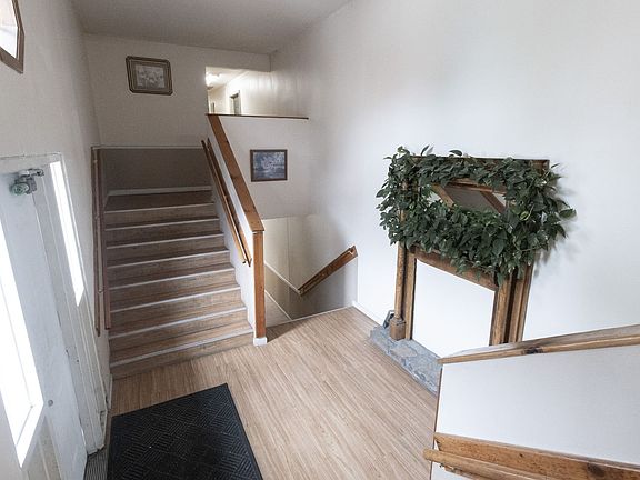 4th image of 202 W Ash St APT 104