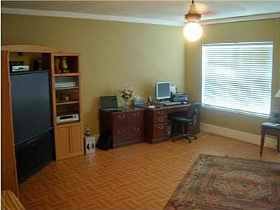 4th image of 8303 Belclaire Cir