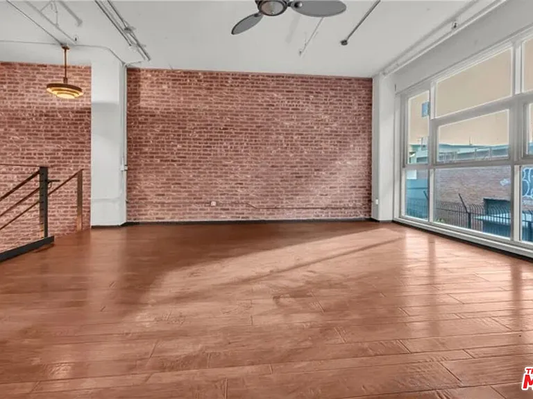 510 S Hewitt St #102 — Photo 20