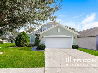 2112 Newtown Rd, Groveland, FL 34736