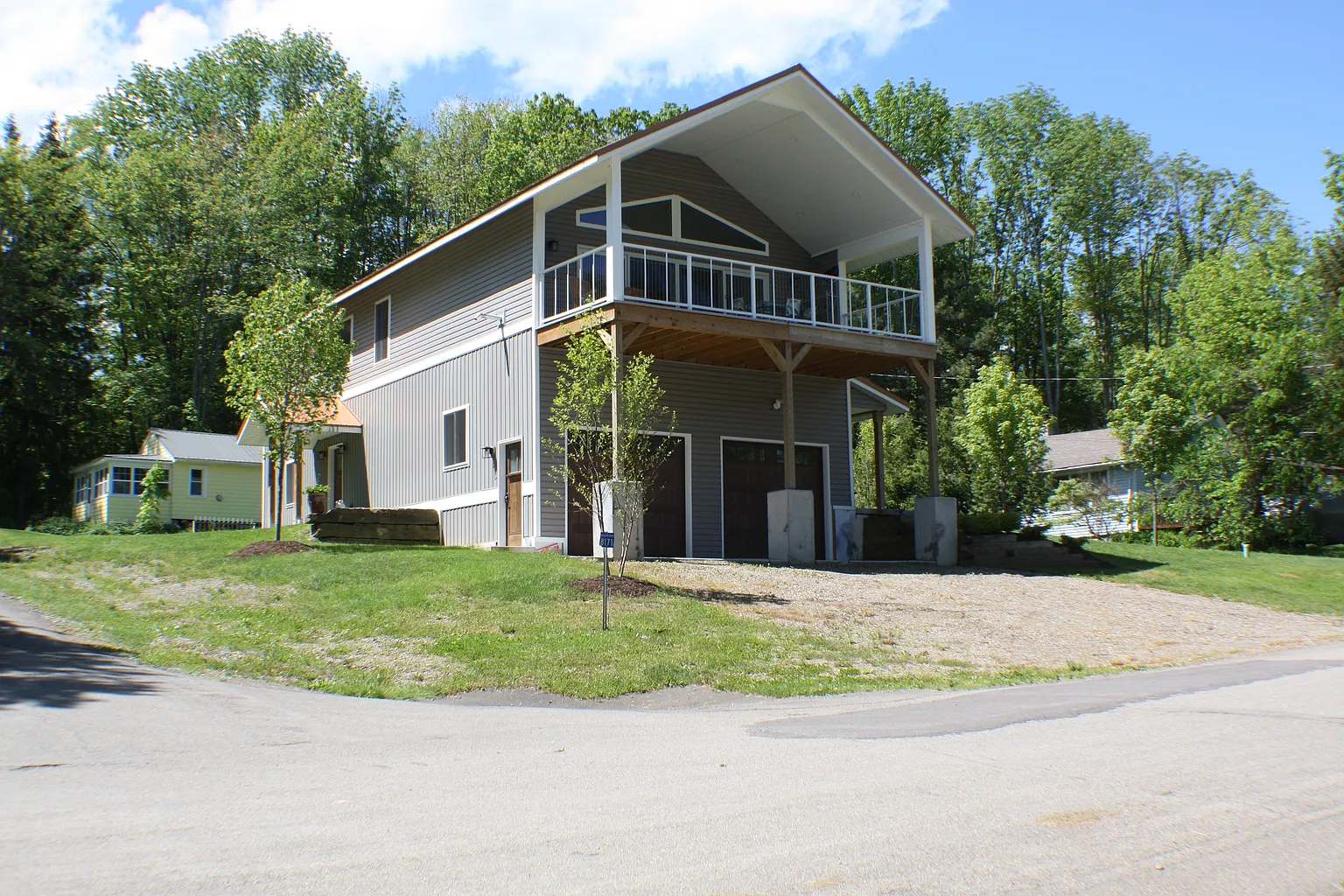 8171 Lakeshore Dr photo 1