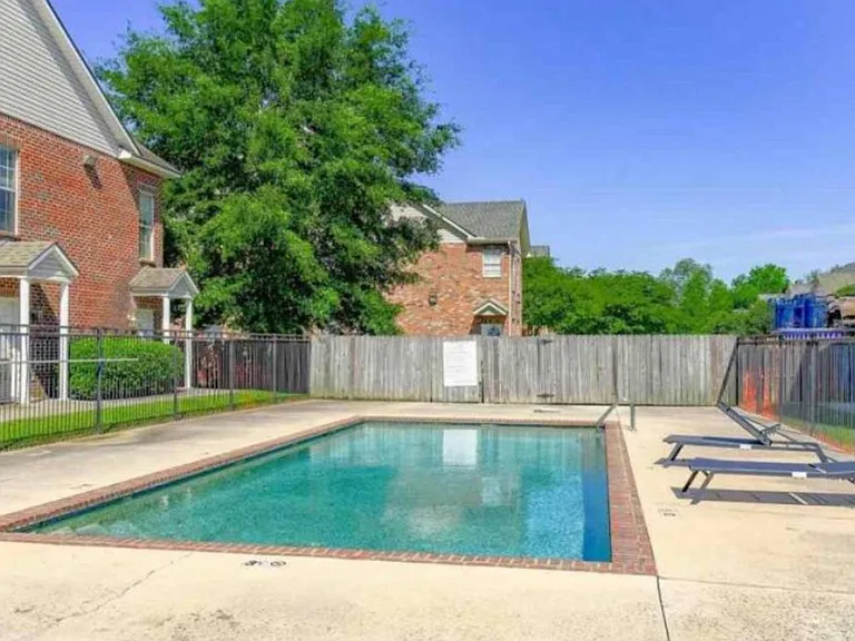 4625 Burbank Dr #508 — Photo 1