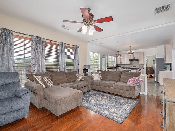 2nd image of 1713 Kendall Cove Ln