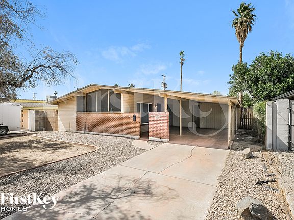 2nd image of 4144 E Almeria Rd