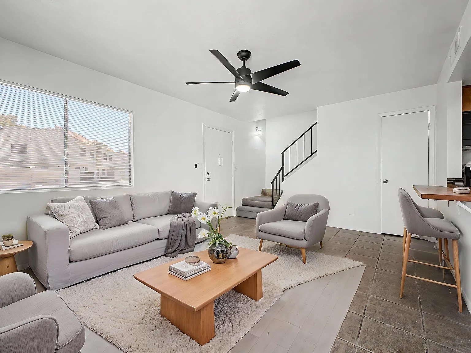 3 bed, 1.5 bath, 1100 sqft, $1,595 — Photo 3
