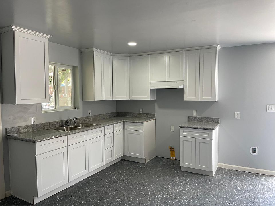 1st image of 7033 Bonnie Vale Pl #1/2