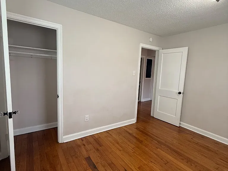 Unit Photo