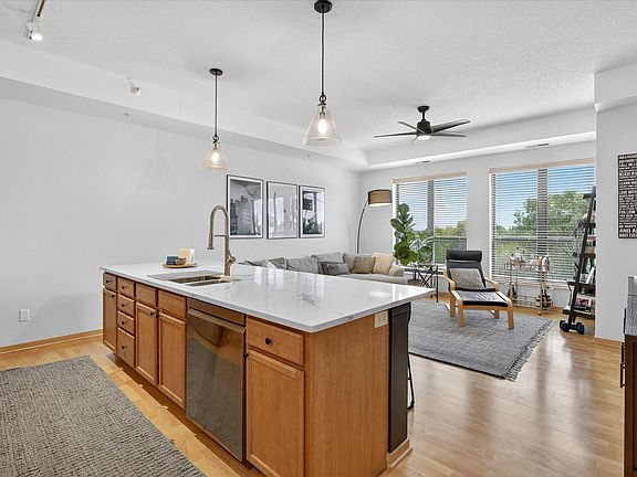 3rd image of 4525 Park Commons Dr Unit 520