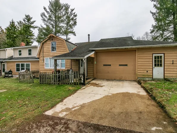 15339 Munn Rd, Newbury, OH 44065