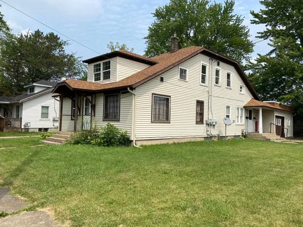 137 E Averill St, Sparta, MI 49345