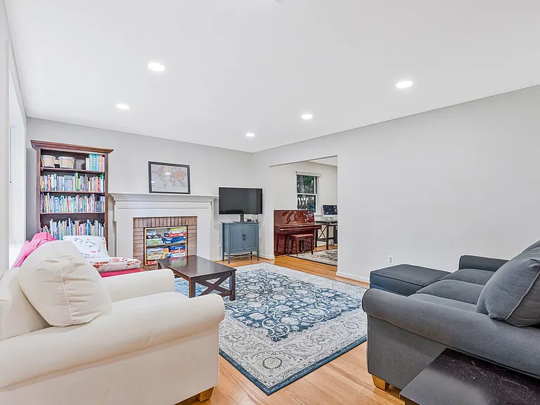 6217 Park Rd — Photo 9