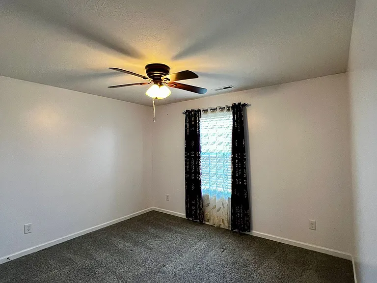 765 Fireside Dr — Photo 20
