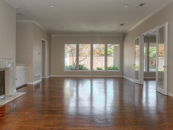 5th image of 2605 Torrey Pines Dr