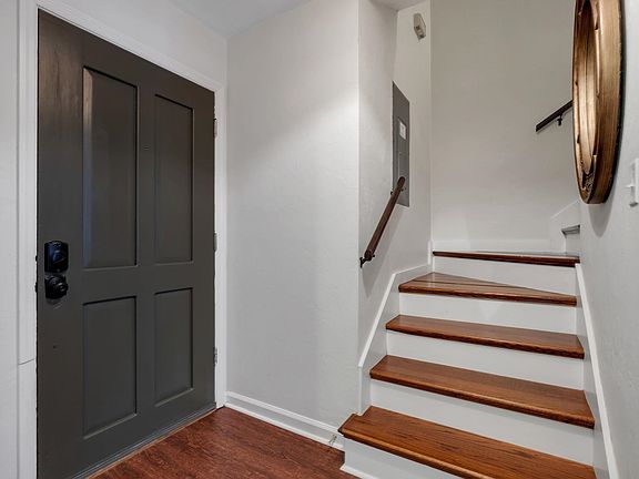 2nd image of 1828 Fernando Ln