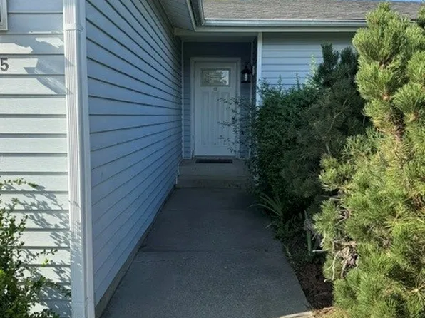 915 W Dee Ct, Hayden Lake, ID 83835