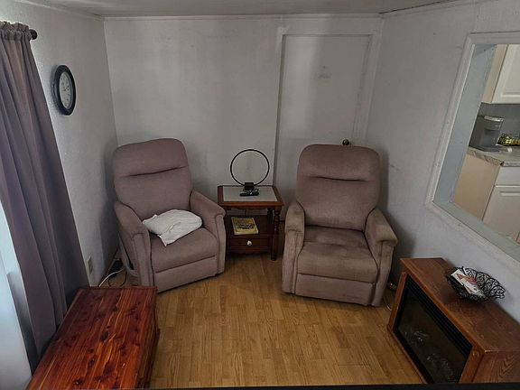 4th image of 37630 Birchcrest Ln #262